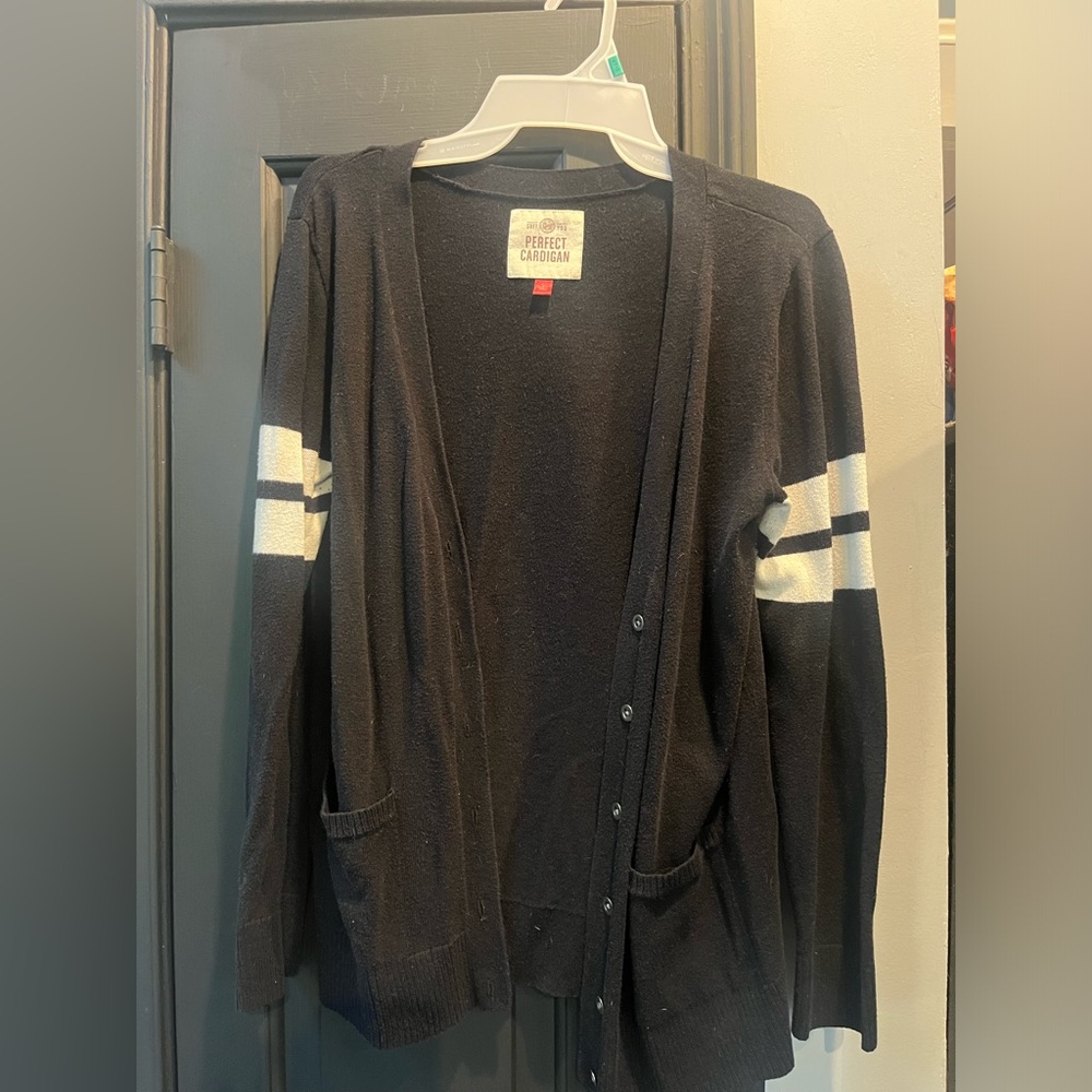 Black So brand open front cardigan